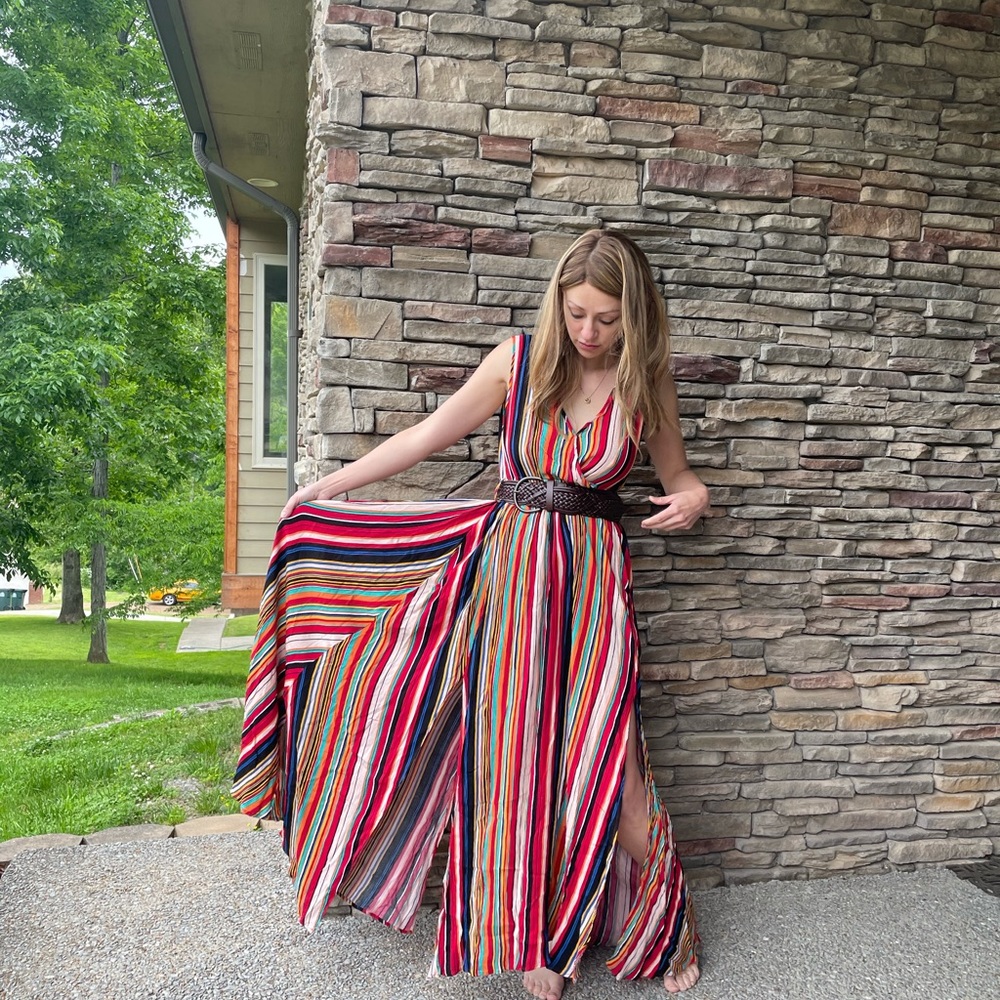 Chic wish belted stripes maxi dress m